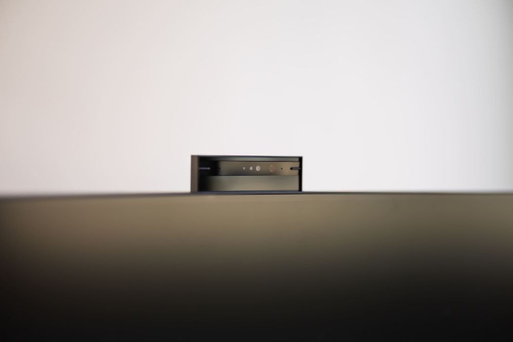 Uitschuifbare camera’s voor videobellen geïntegreerd in monitor